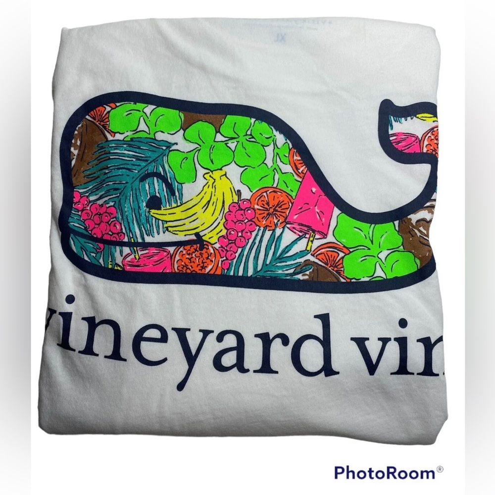 VINEYARD VINES MEN'S SHORT SLEEVE POCKET GRAPHIC TEE.NWT